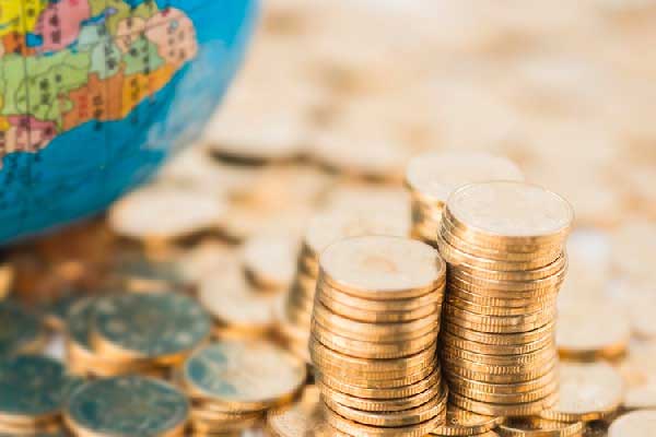 美联储的鹰派信号引发了黄金市场的恐慌 但分析师认为2025年黄金将得到支撑